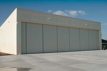 Hangar 90 Degree Doors
