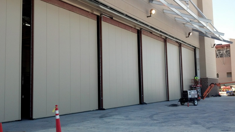 Aircraft Maintenance Hangar - Bi-Parting System