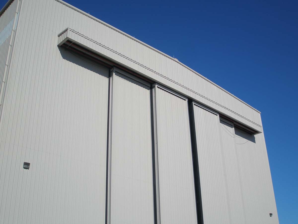 Diversified Yacht - Bi-Parting Door System