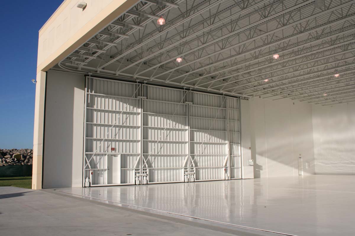 Corporate Hangar - 90 Degree Door System