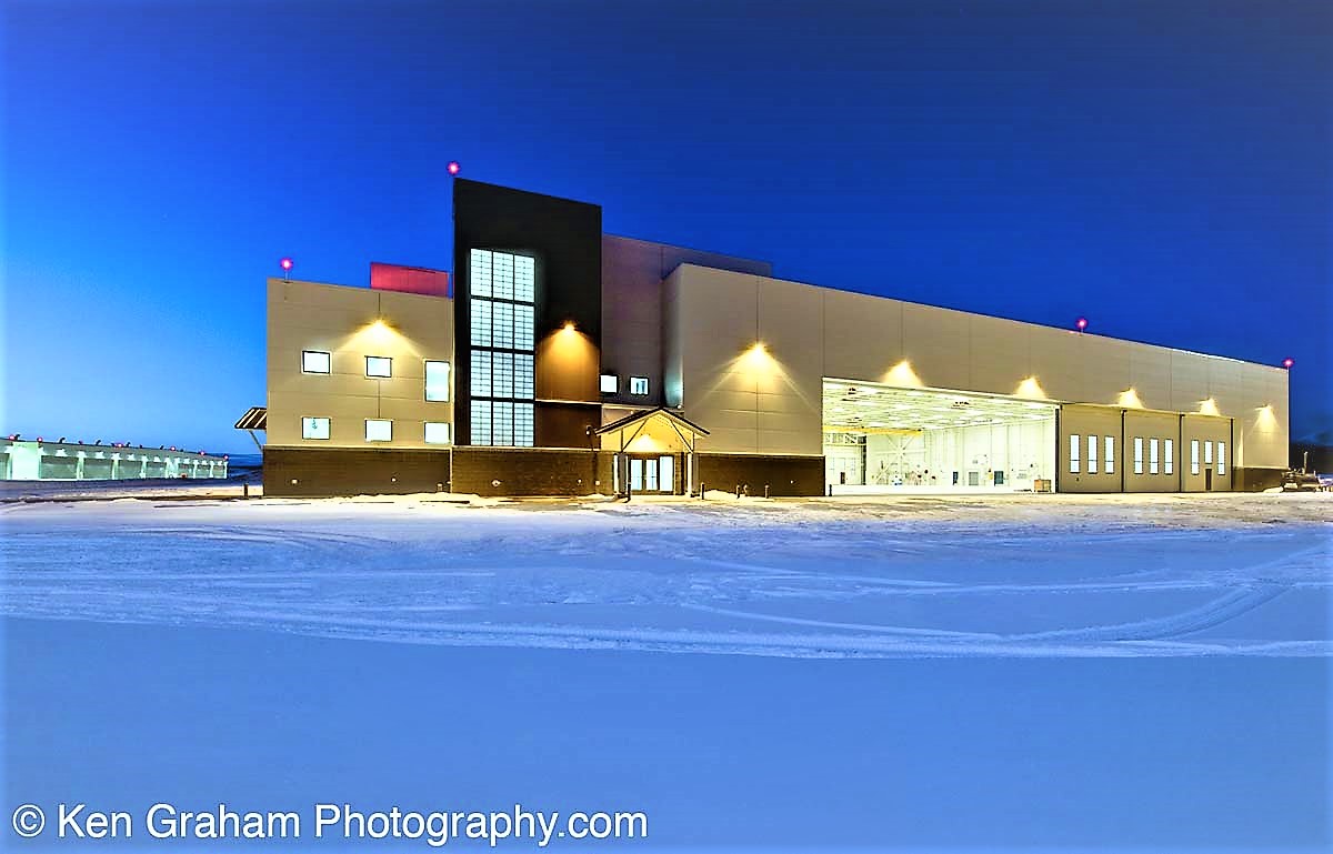F-22 Squad Ops Hangar - Bi-Parting Door System