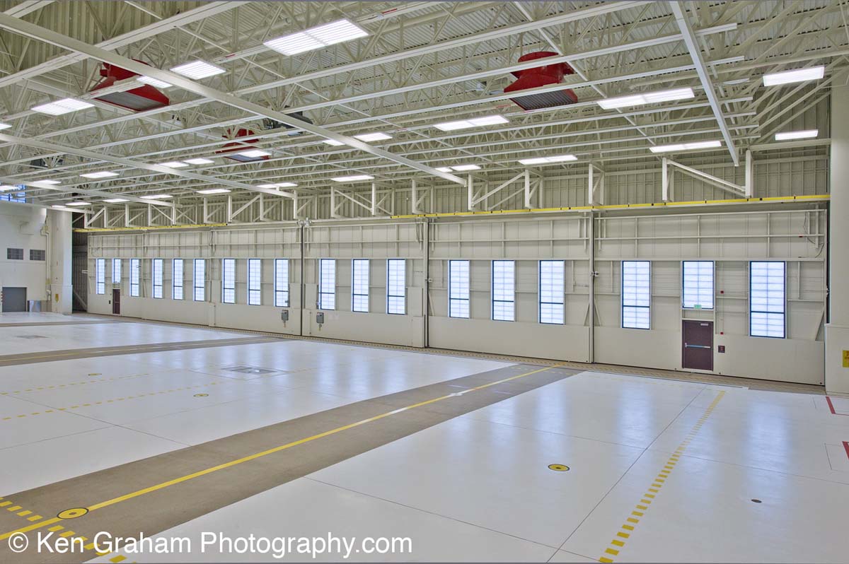 F-22 Squad Ops Hangar - Bi-Parting Door System