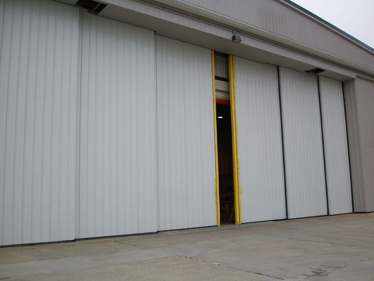 Fort Greely - Bi-Parting Door System