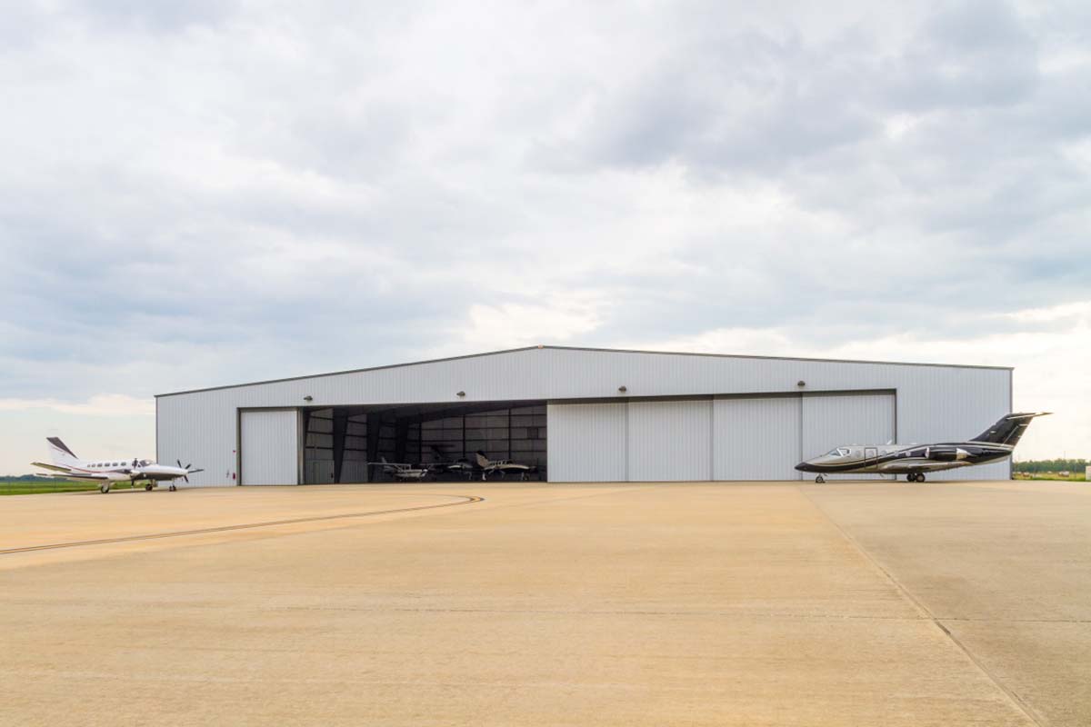 Henriksen Jet Center - Norco Door Systems