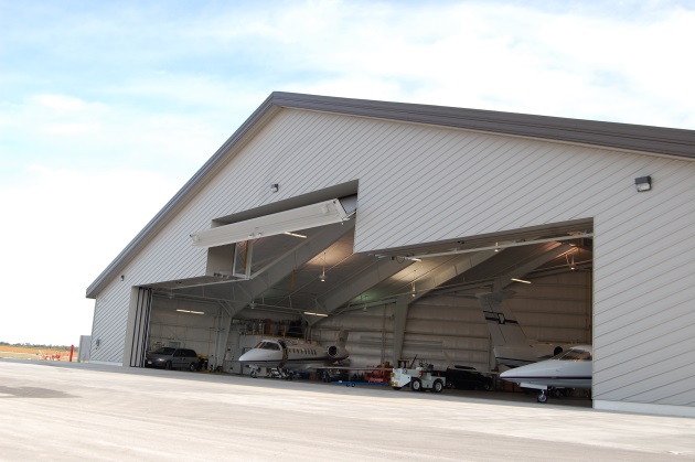 Kohler Hangar - Bi-Parting Door System