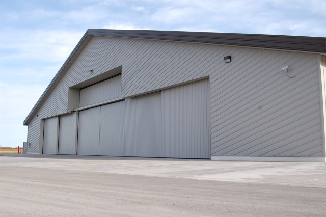 Kohler Hangar - Bi-Parting Door System