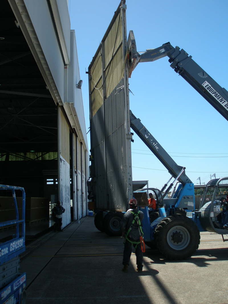 NASA Hangar - Bi-Parting Door System