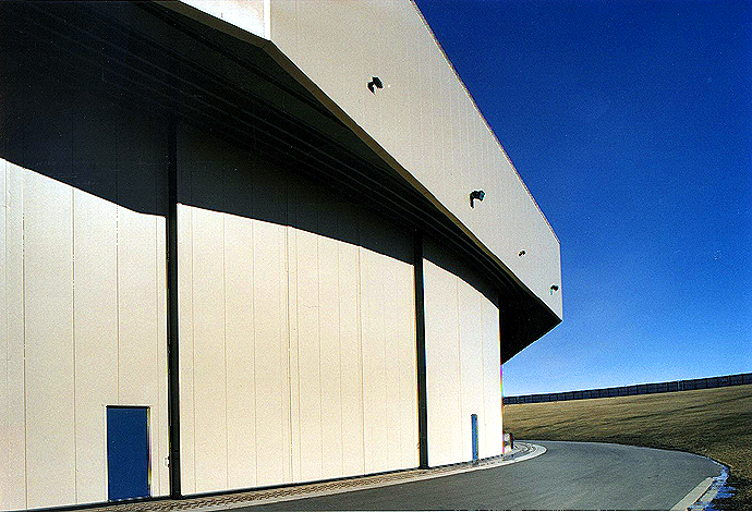 Connecticut Performing Arts Centre - Bi-Parting Door System