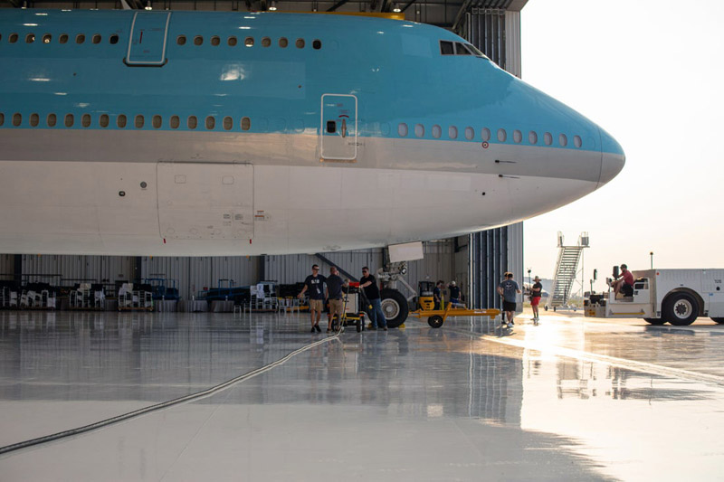 Sierra Nevada Hangars - Bi-Parting Door System