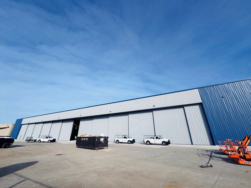 Bluegrass Hangar 49 - Bi-Parting Door System