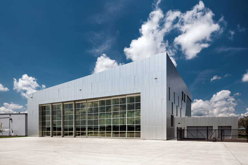 Connor Group Hangars - Bi-Parting Door System