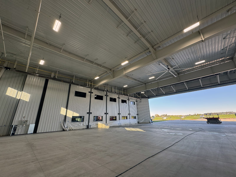 Corporate Hangar - 90 Degree Door System