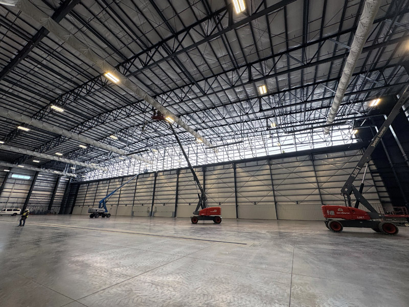 SkyWest Hangar - Bi-Parting Door System