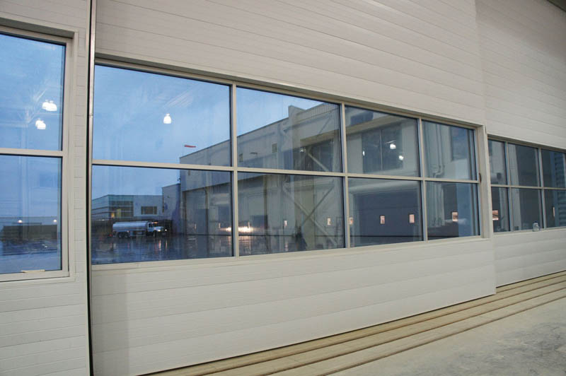 Amway Hangars - Retrofit Hangar Door System