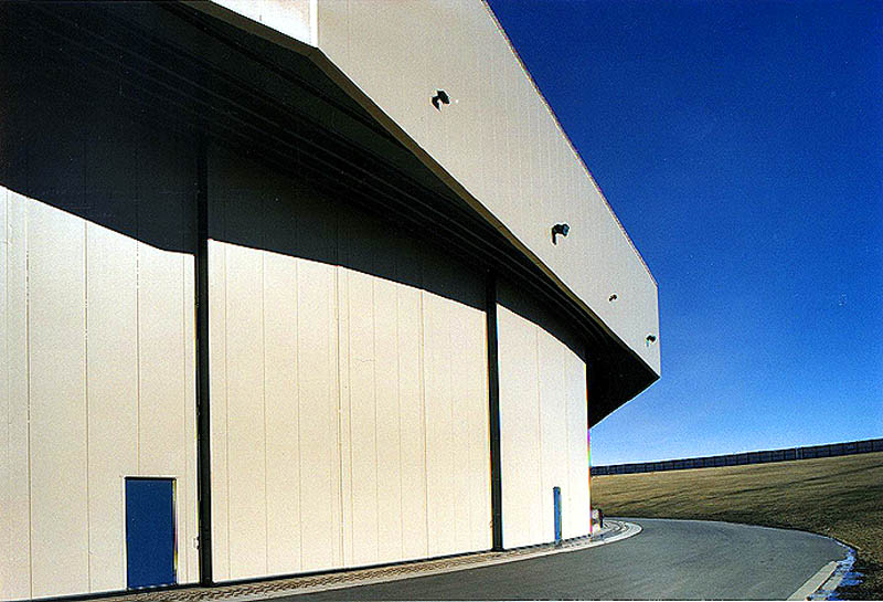 Connecticut Performing Arts Centre - Bi-Parting Door System