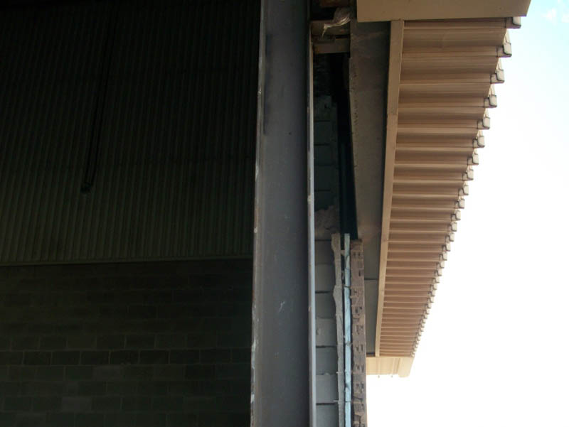 Air Cargo Hangar - Retrofit Bi-Parting Hangar Door System