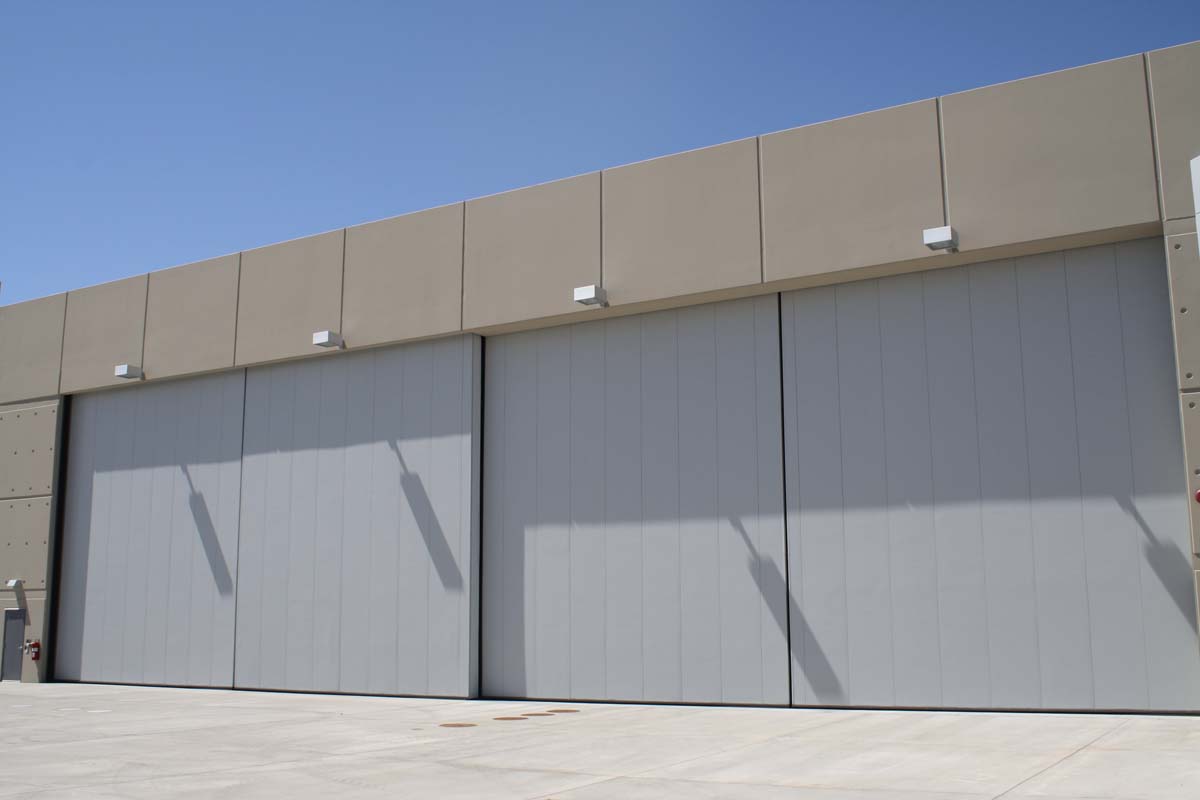 NSA8 - 90 Degree Door System | Norco Manufacturing