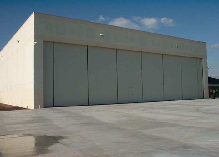 Corporate Hangar - 90 Degree Door System