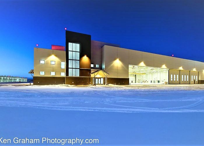 F-22 Squad Ops Hangar - Bi-Parting Door System